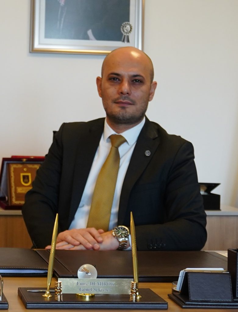 Dr. Emre Demirok