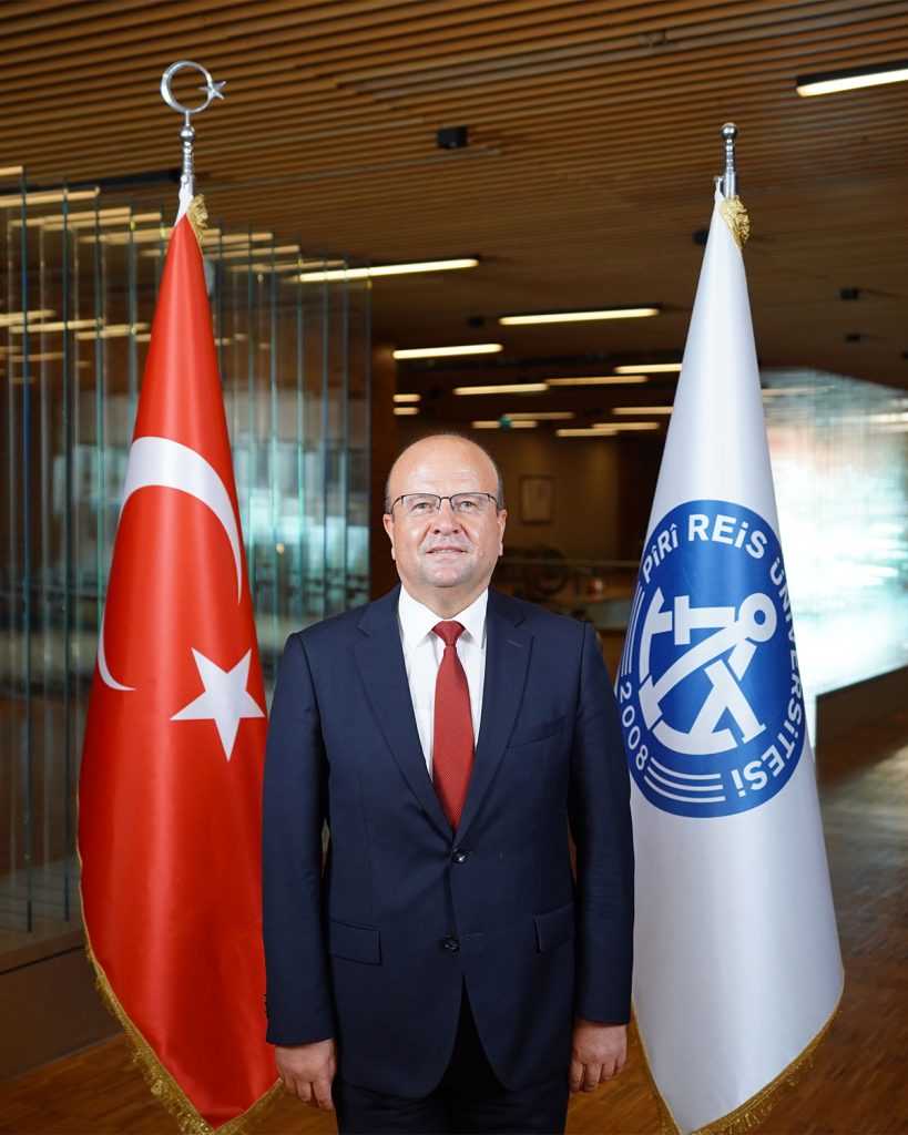 Doç. Dr. Fevzi Topsoy